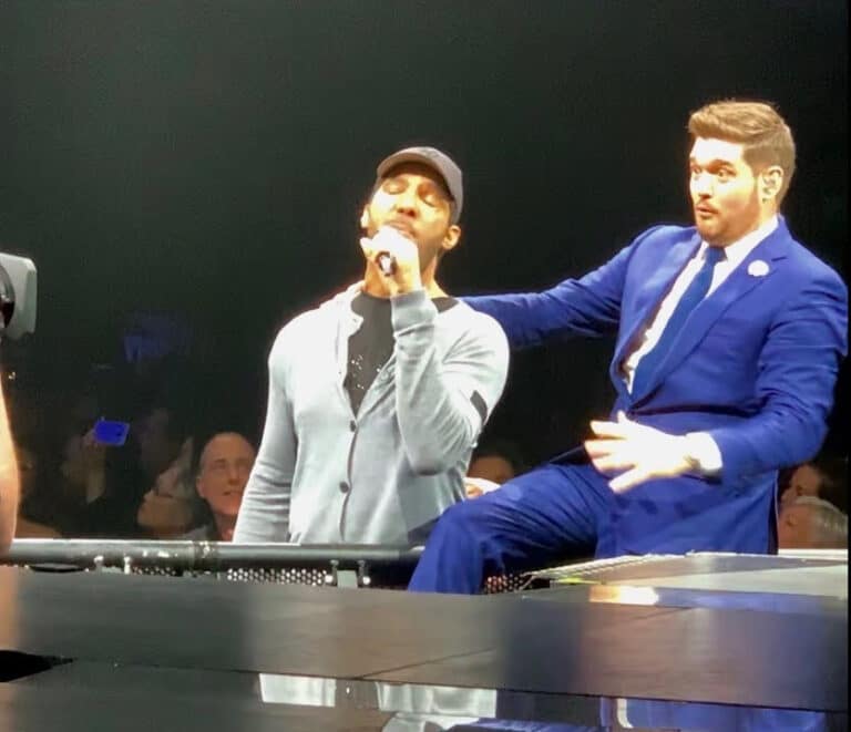 A Fan Stunned Michael Bublé With Spectacular Rendition Of “Fly Me To The Moon”