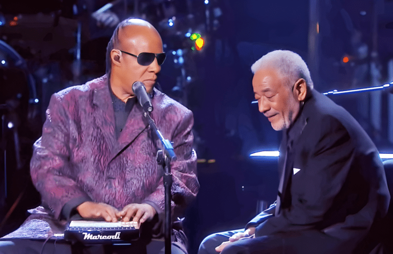 Bill Withers Enchanted By Stevie Wonder’s Harpejji Performance Of “Ain’t No Sunshine”