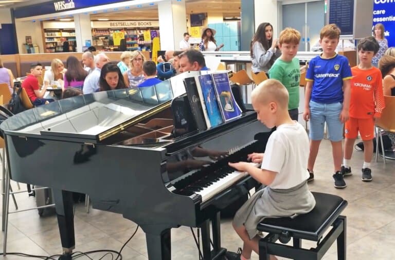 Harrison Crane Captivated The Airport With His Awesome Piano Playing