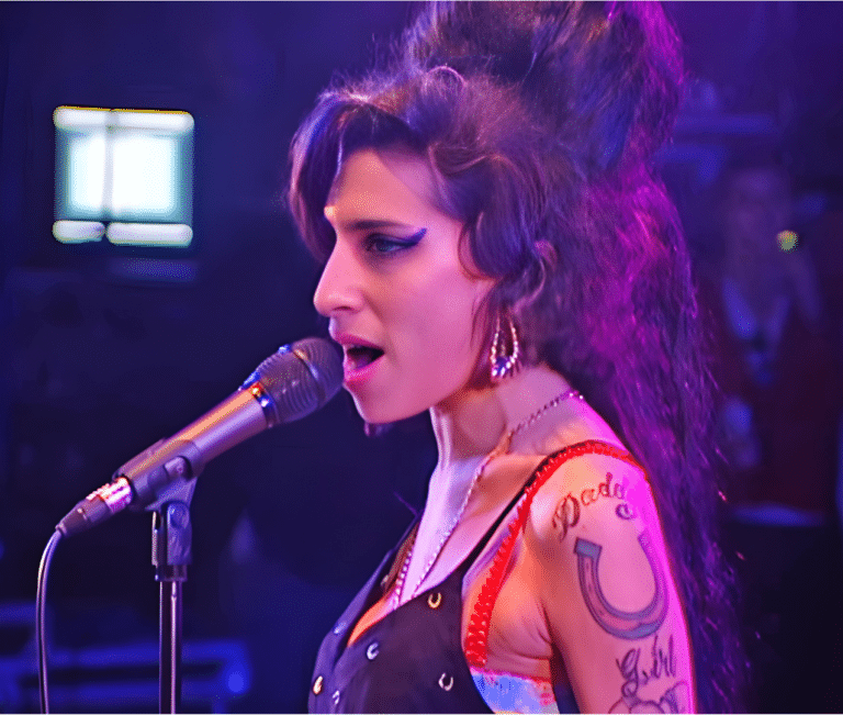 The Incredible Live Rendition Of Back To Black” By Amy Winehouse At Glastonbury