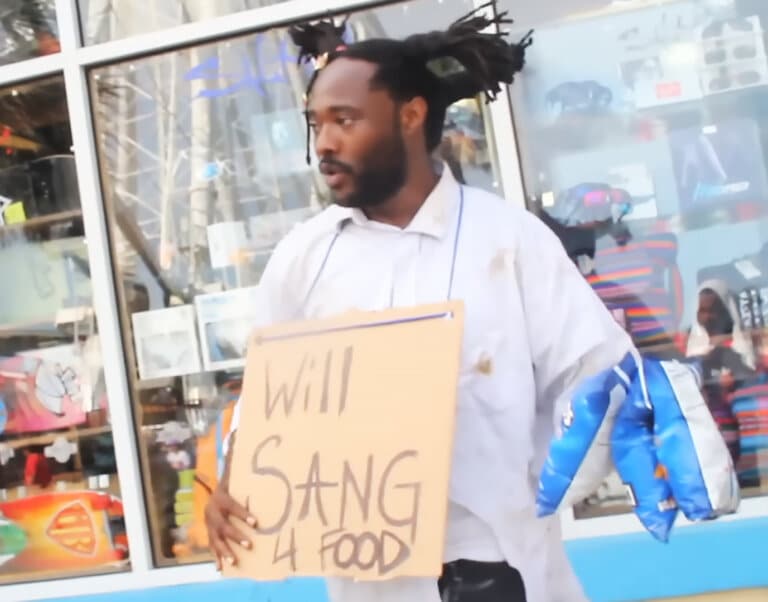 Homeless Man “Know Cash” Amazed Everyone With His Golden Voice On John Legend’s “All Of Me”