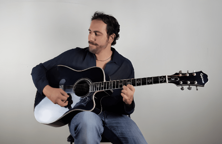 Antonis Simixis Created Incredible Greek Guitarist’s Rendition Of “Misirlou”