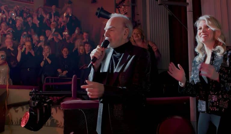 Broadway Opening Night Thrills As Neil Diamond Surprised Audience With Impromptu Performance