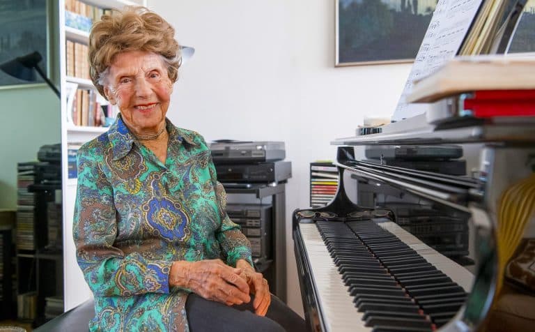 This Woman Is Still A Piano Expert At 109 Years Old, And Is Releasing Her Sixth Album!