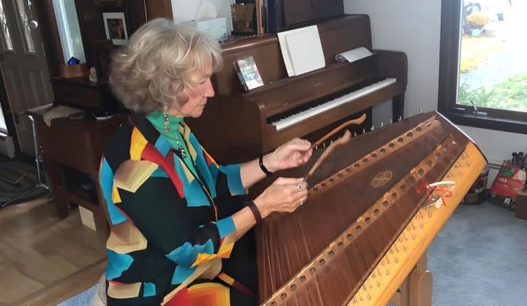 Elderly Woman’s Emotional “Carol Of The Bells” Will Give You Chills