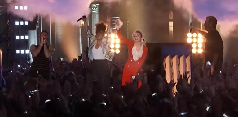 Adam Levine, Blake Shelton, Miley Cyrus And Alicia Keys Put On An Unforgettable Performance Of “Dream On”