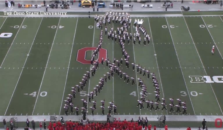 Audience Amazed By Marching Band’s Incredible Tribute To Michael Jackson