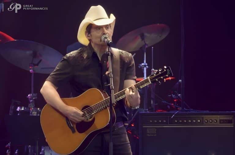 Brad Paisley Delivered A Touching Performance At George Jones Tribute Concert