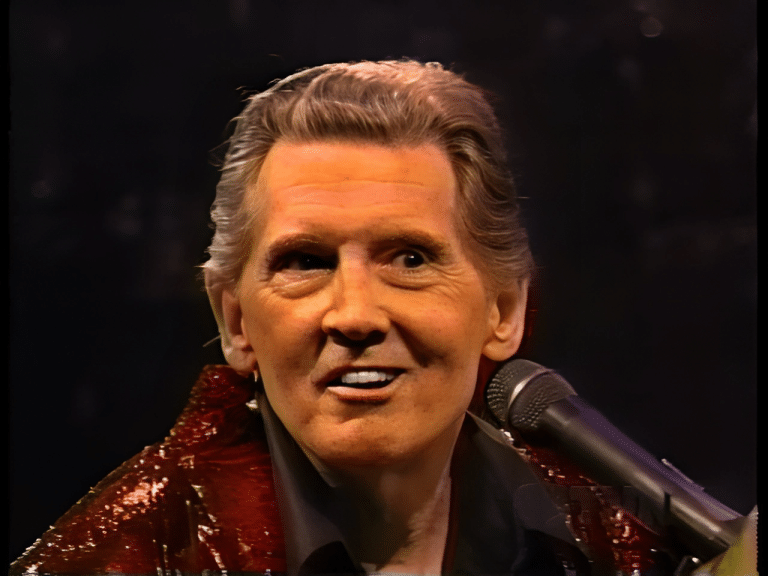 An Eighty-Year-Old Jerry Lee Lewis Leaves The Audience Dumbfounded With An Epic Piano Display