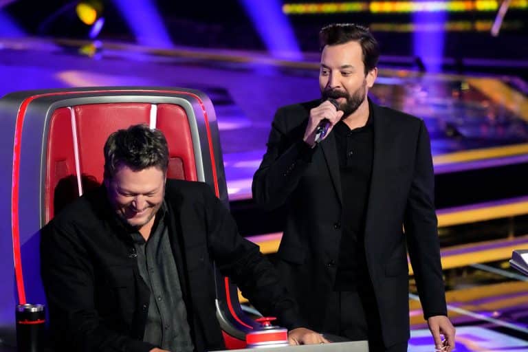 Jimmy Fallon Got Everyone On The Floor (Blake Shelton Included) With His HIlarious The Voice Performance