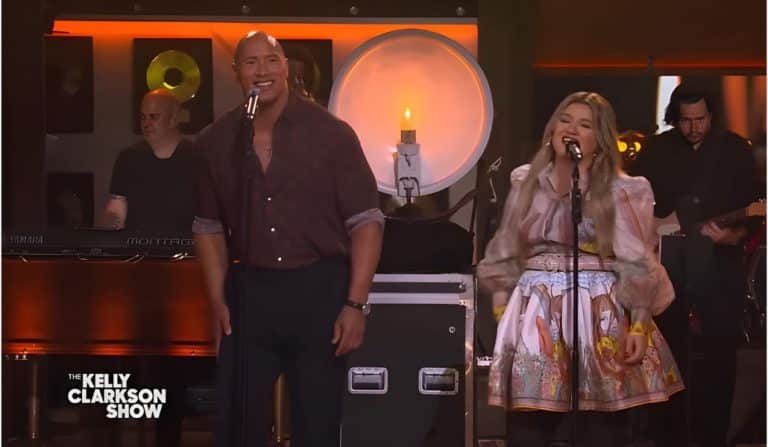 Kelly Clarkson And The Rock Collabled In A Touching Duet Of “Don’t Come Home A-Drinkin’”