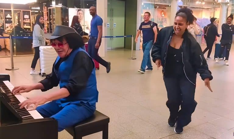 This Woman Drops Her Backpack To Dance To Terry Miles’ Music, But What Happens Next Is Even More Spectacular