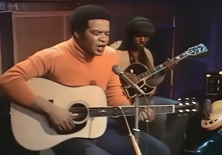 Bill Withers’ 1971 Hit “Ain’t No Sunshine” Continues To Enchant, Leaving Hearts Touched And Mended