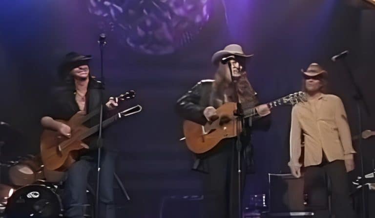 When Jon Bon Jovi, Richie Sambora And Willie Nelson Sang “Always On My Mind” Together