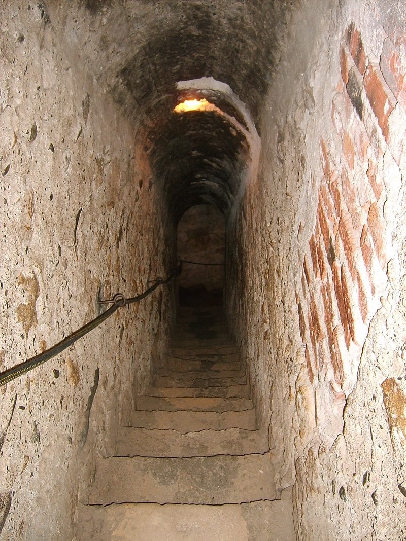Secret passage connecting the first and third floors