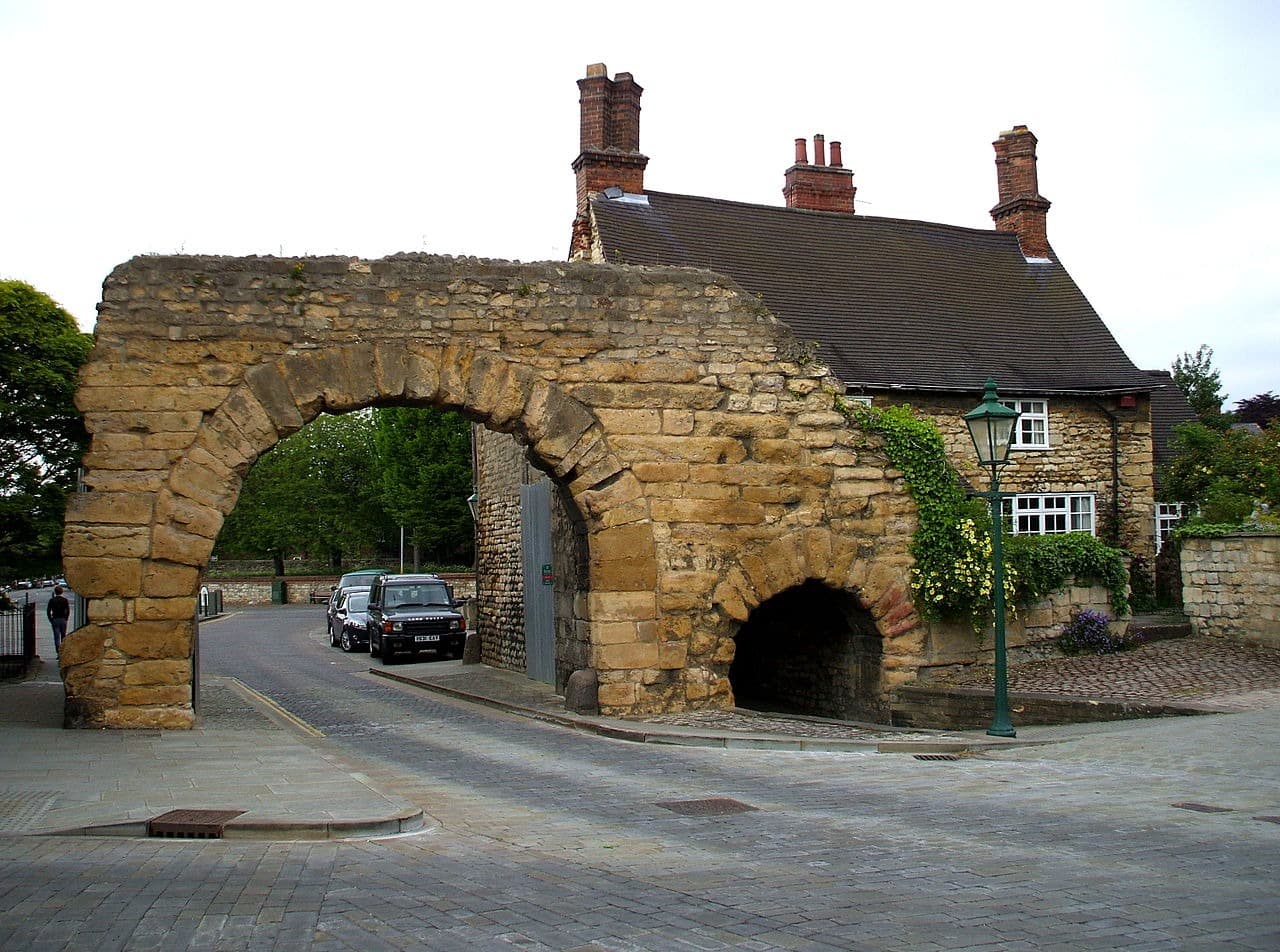 Modern view of Newport Arch from the south