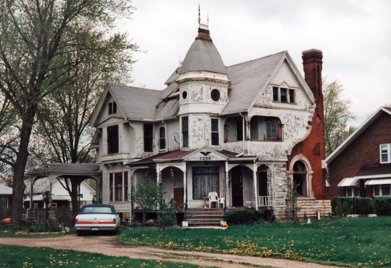 Walter Palmer House – A Beautiful Representation Of Late 19th-Century Architecture