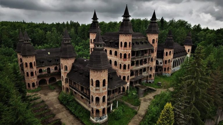 The 52-Room Castle With A Giant Ballroom And Swimming Pool Left To Crumble And Covered In Graffiti For Decades