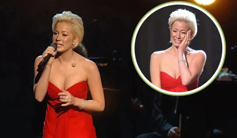 Kellie Pickler Broke Down During Emotional Performance Of “I Wonder” At 2007 CMA Awards