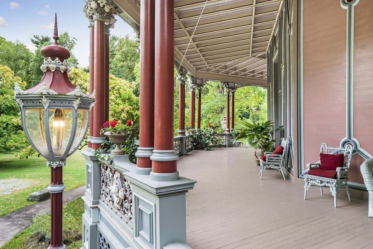 Colonnade Porch