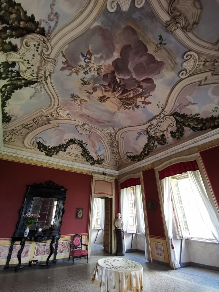 Chignolo Po Castle, Frescoes