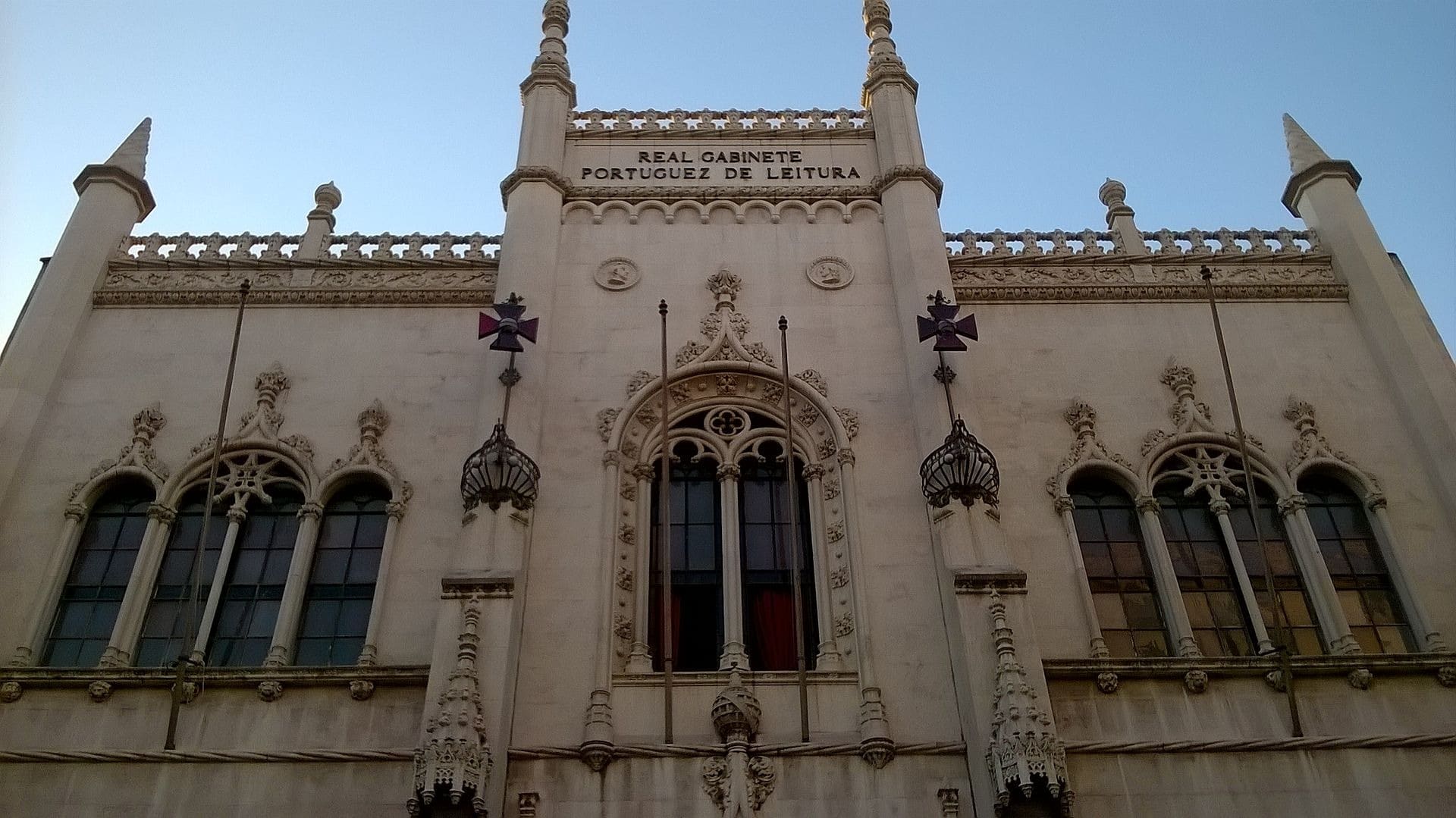 Building upper façade details