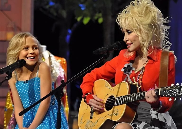 Dolly Parton And Little Girl Who Played Her In Movies Unite For A Memorable Duet