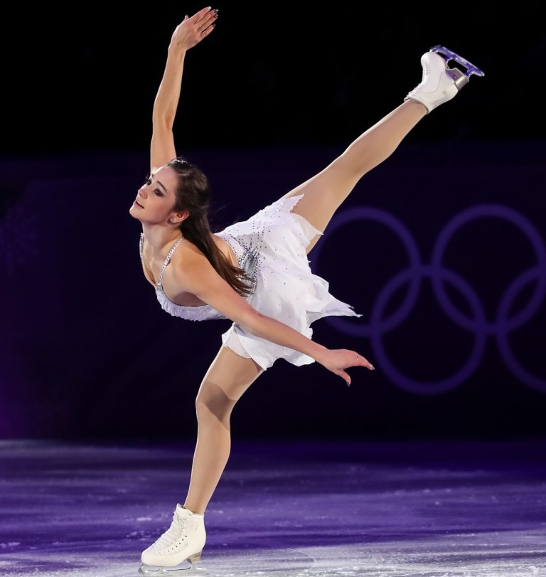 Olympic Figure Skater Kaetlyn Osmond’s Flawless “Hallelujah” Routine Astonishes All