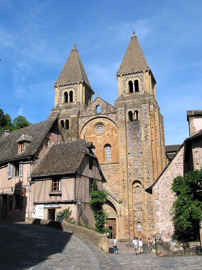 Conques, (Aveyron - France), the neighbourhood of the Ste-Foy abbey church (XIth century)