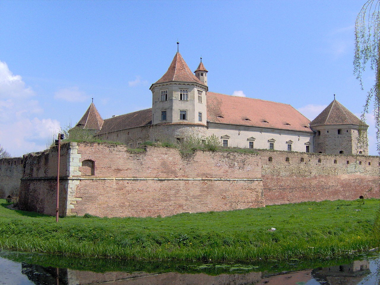 Sibiu eyes on the Făgăraș Citadel, an example outside of Sibiu County