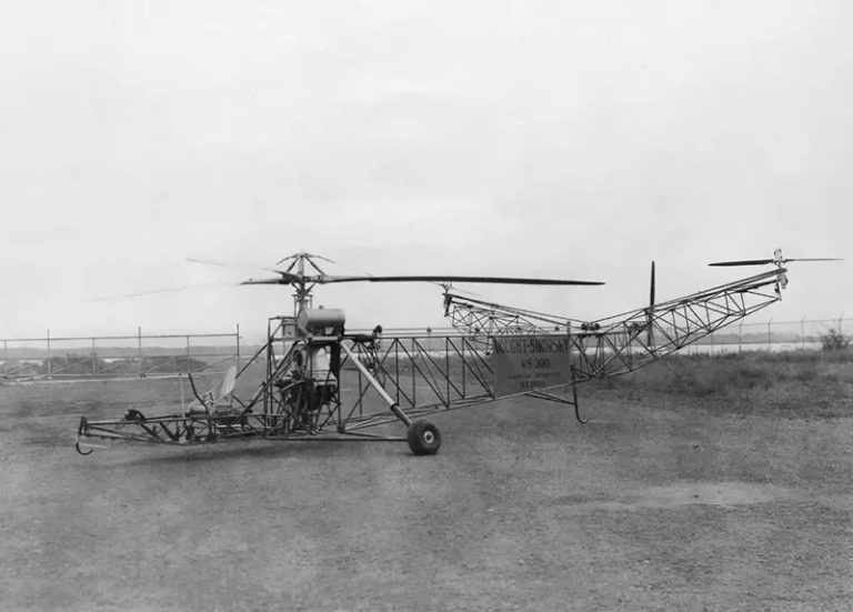 How The VoughtSikorsky VS300 Made History As The World’s First