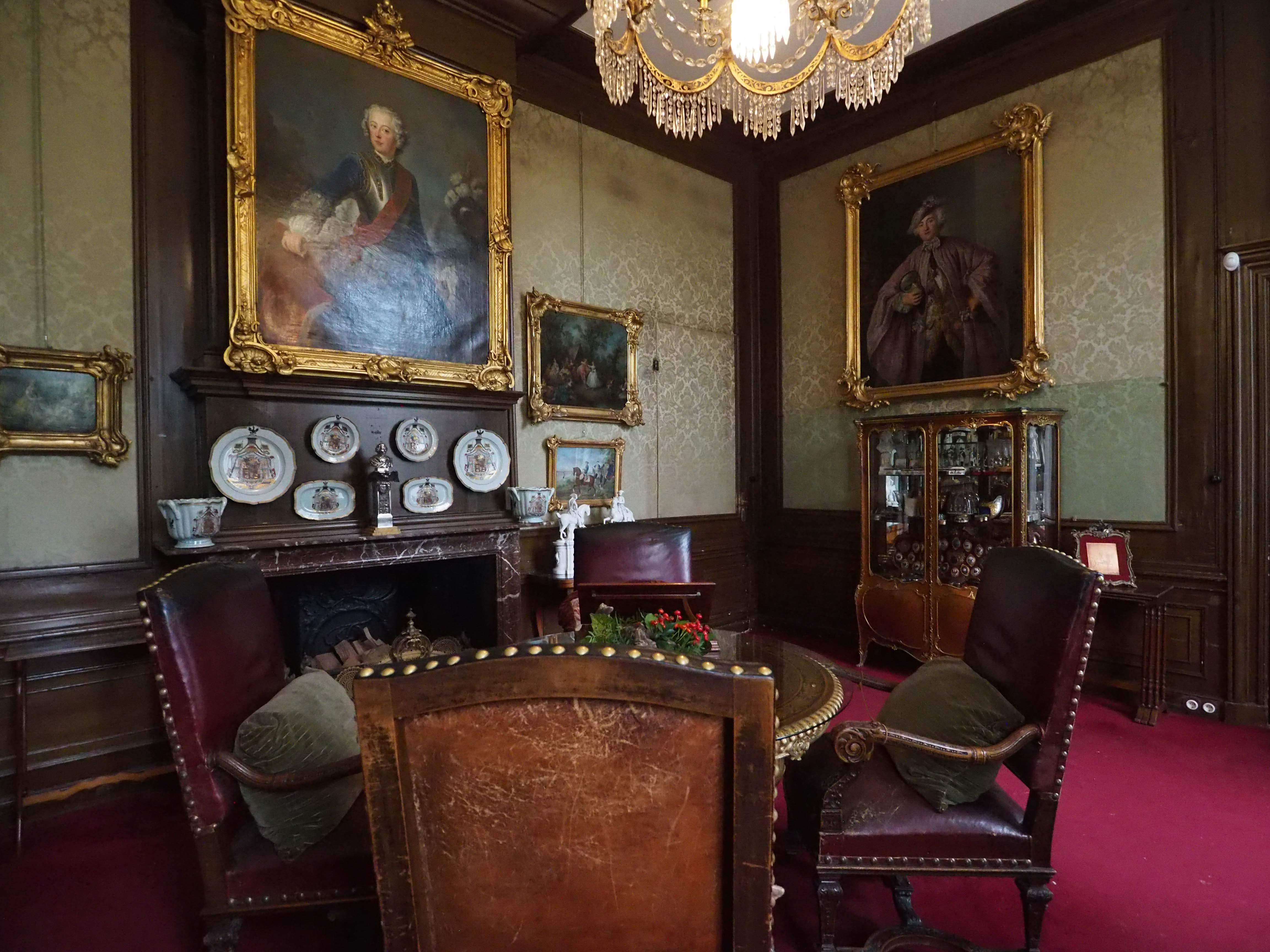 The smoking room