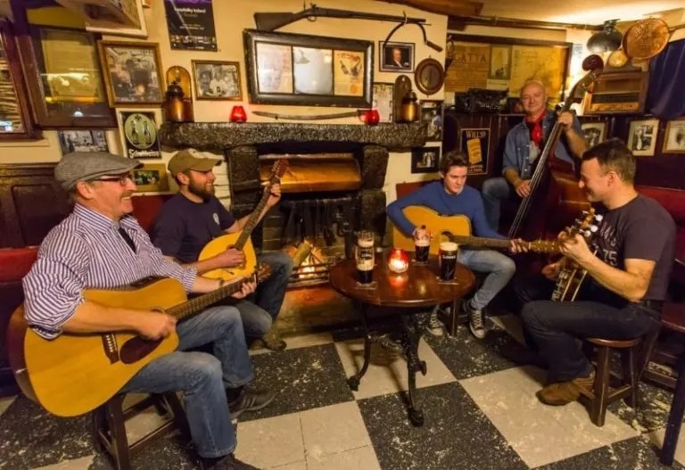 Musicians at Sean's Bar