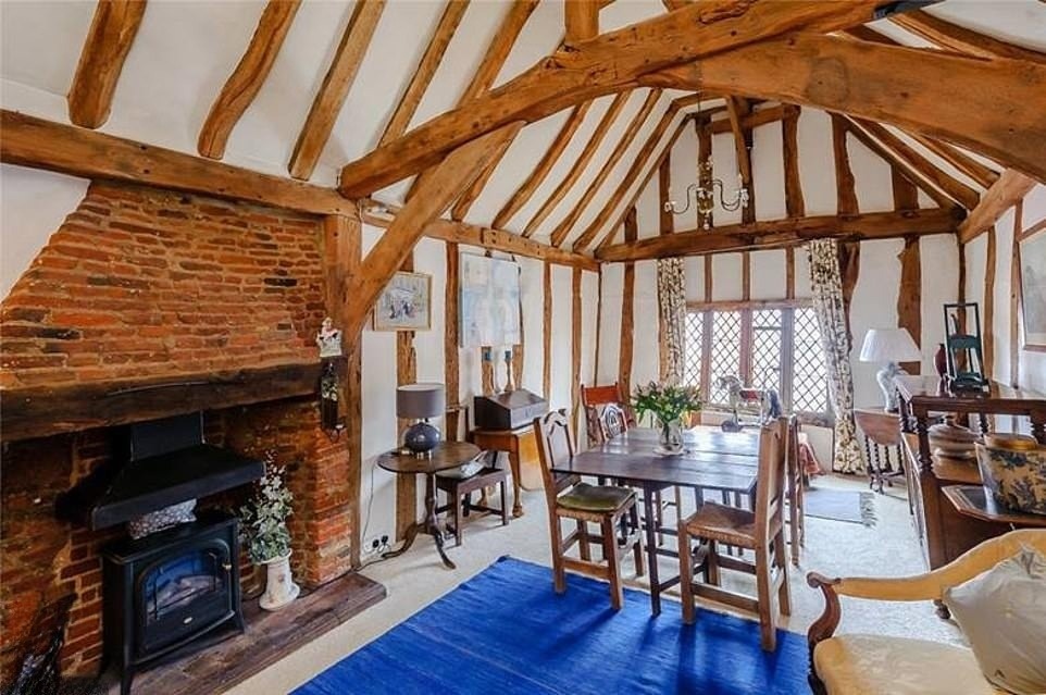 Vaulted Reception Room