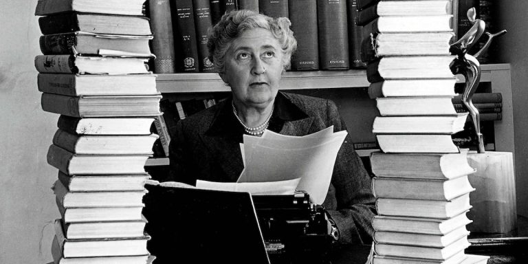 The True Story Of The ‘Queen Of Crime’: How Did Agatha Christie Mysteriously Disappear?