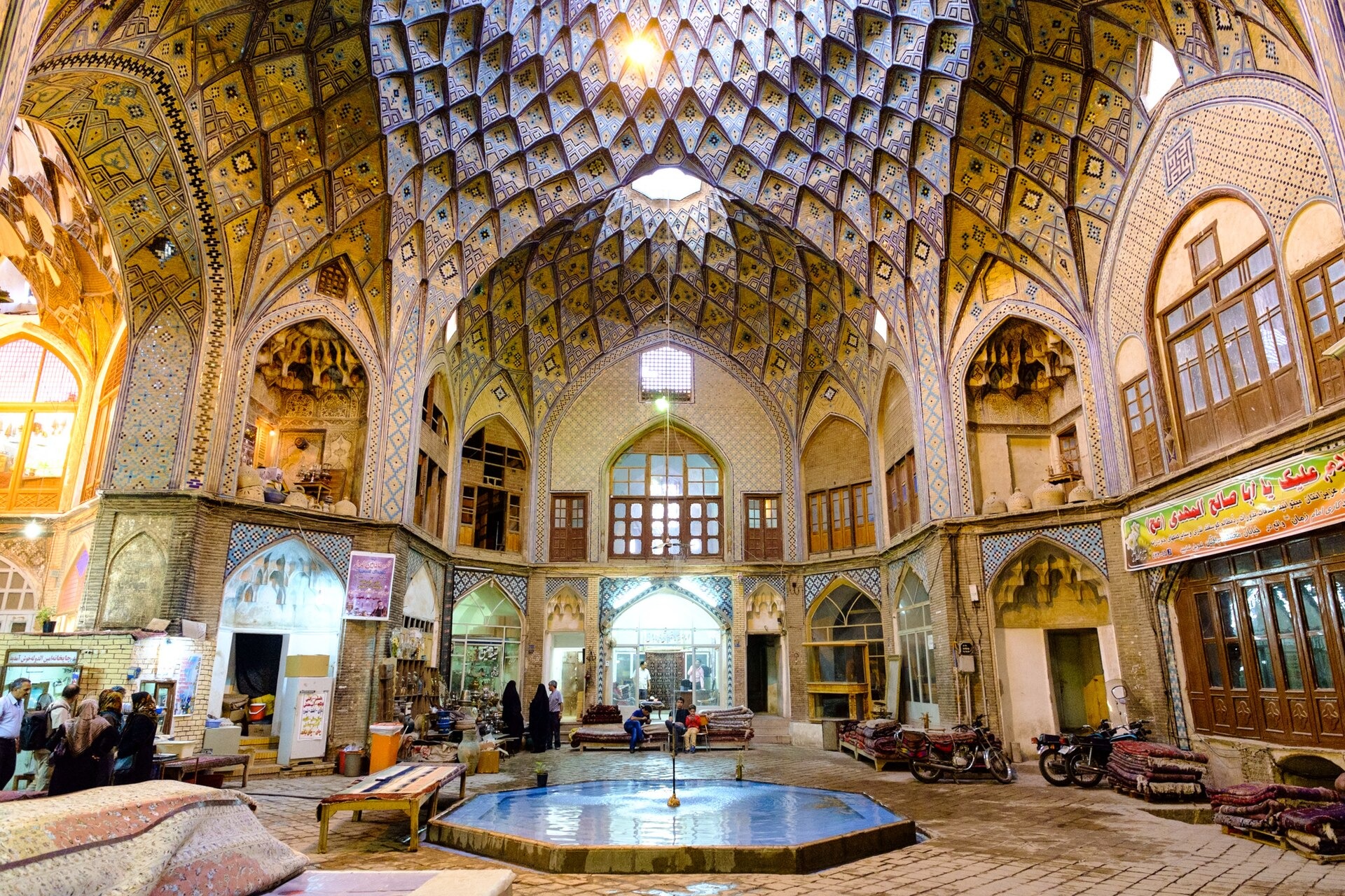 Grand light well at theTimche-ye Amin od-Dowleh section of Kashan Bazaar