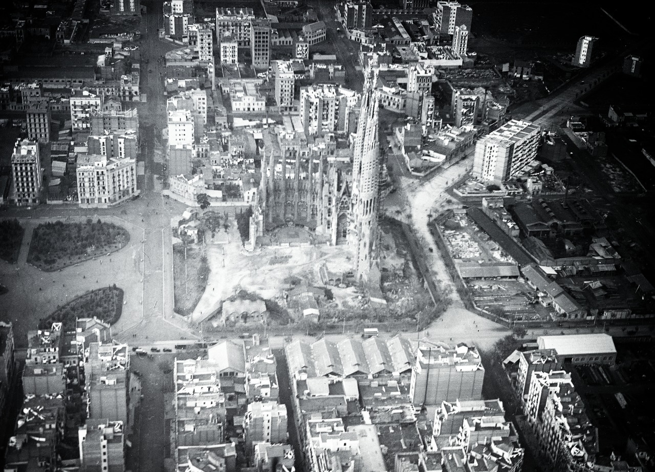 1930. Aerial photograph by Walter Mittelholzer, ETH-Bibliothek