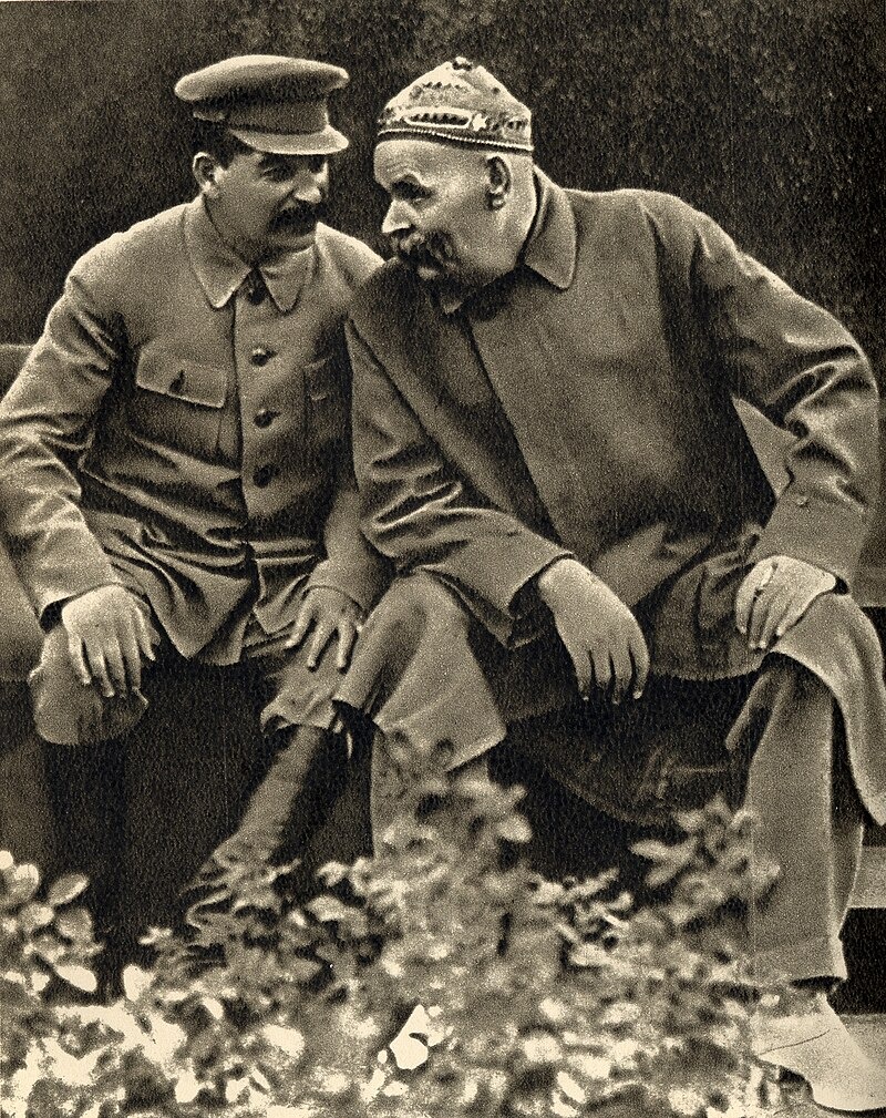 Stalin with Gorky (1931)