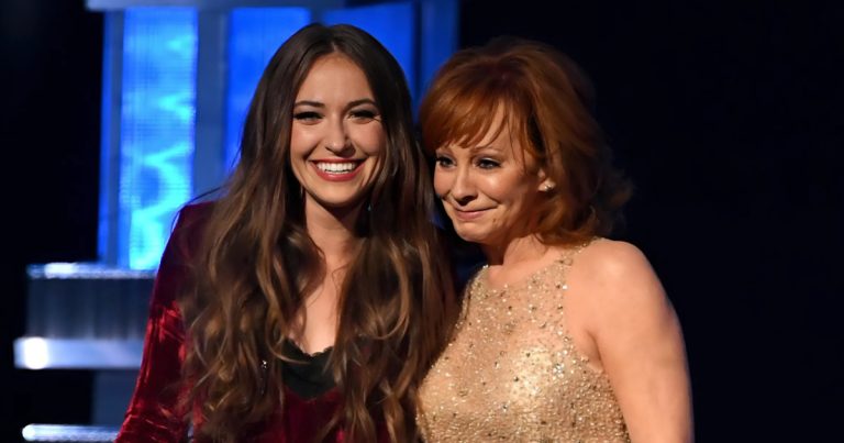 Reba McEntire And Lauren Daigle’s Heartfelt Live Collaboration On “Back To God”