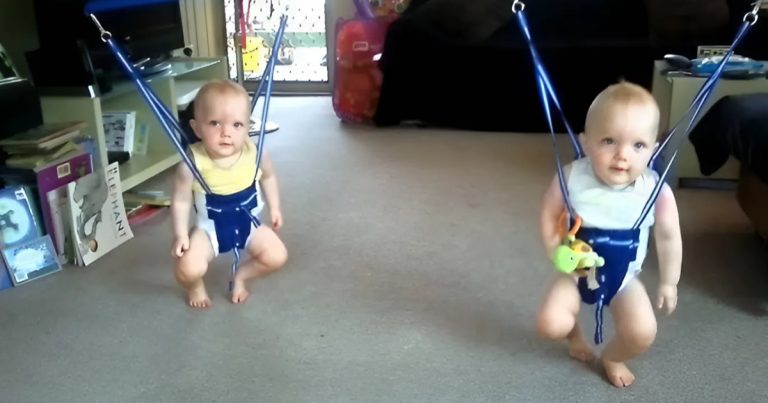 Twin Babies Groove To The Beat Of Johnny Cash – It’s Unbelievable!