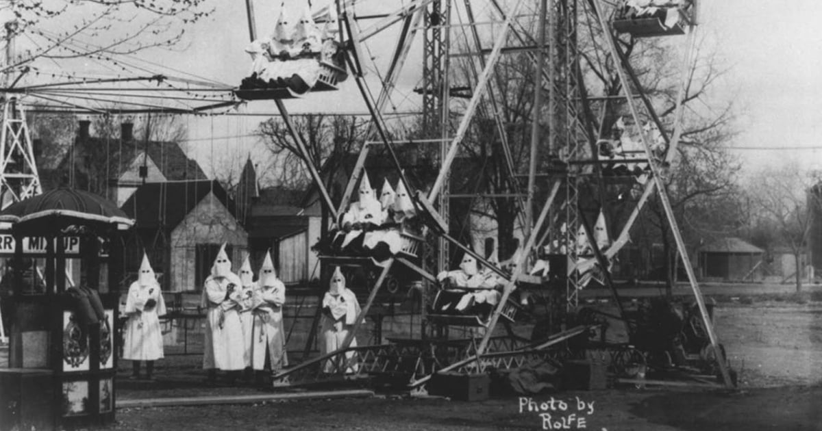 Famous Photo Of Ku Klux Klan Members Riding A Ferris Wheel In Canon, 1926