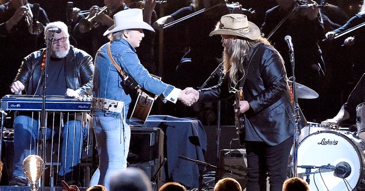 Chris Stapleton And Dwight Yoakam’s Powerful ‘Seven Spanish Angels’ Performance Leaves Fans In Awe