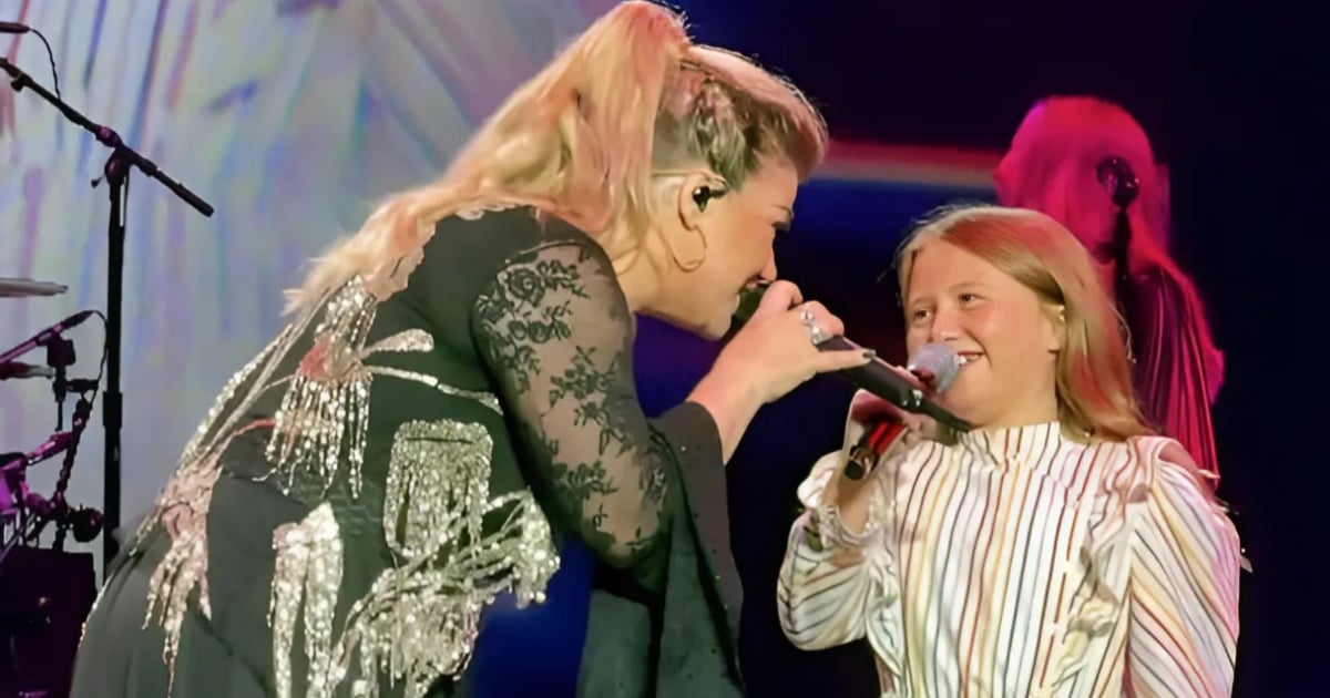 Kelly Clarkson Invited Daughter River Rose To Share A Touching Performance Of “Heartbeat Song”