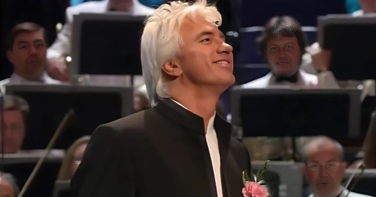 Dmitri Hvorostovsky’s Voice Weaves A Hauntingly Beautiful Symphony